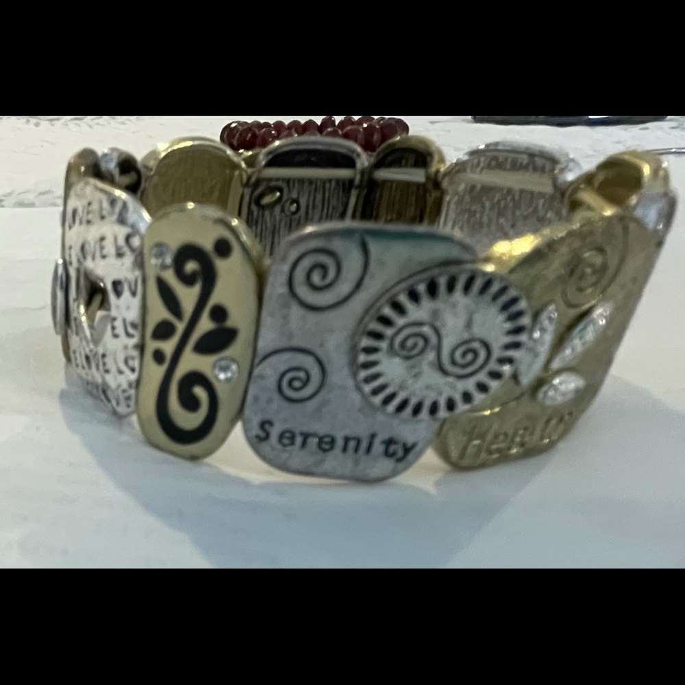 Stretch braclet